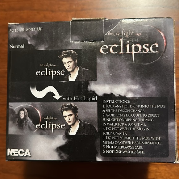 Set of Twilight Goodies - Picture 3 of 6